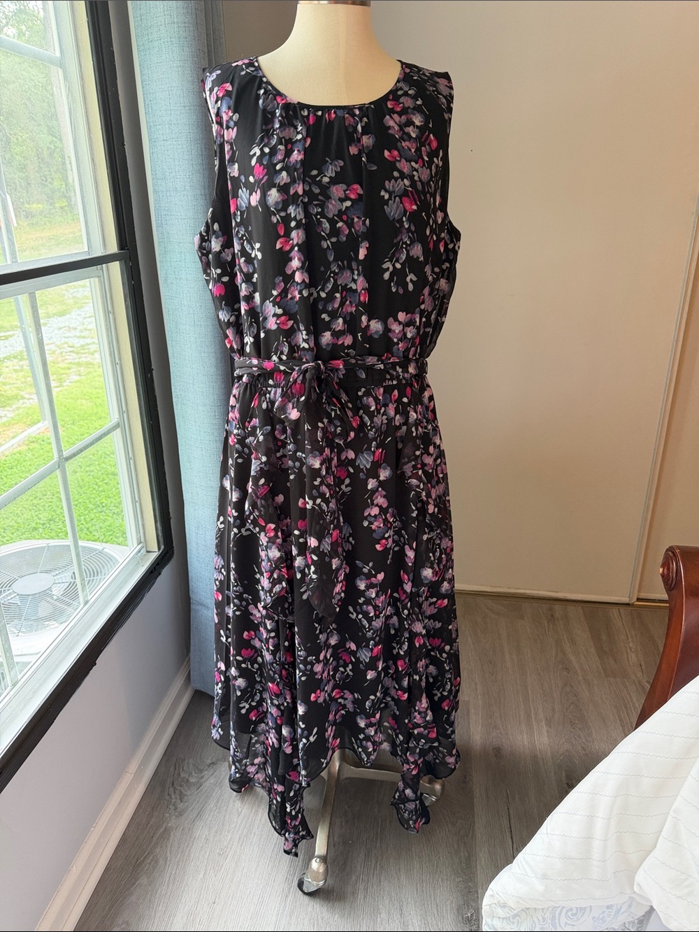 Lane Bryant Black Sleeveless Floral Tie-Waist Midi Dress ruffles